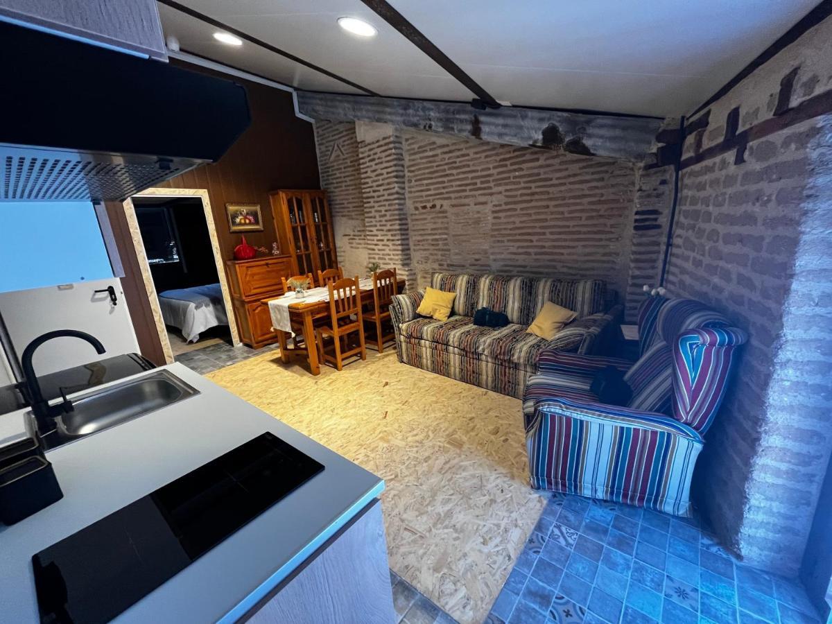 Casa Ruina ξενώνας Nava del Rey Εξωτερικό φωτογραφία