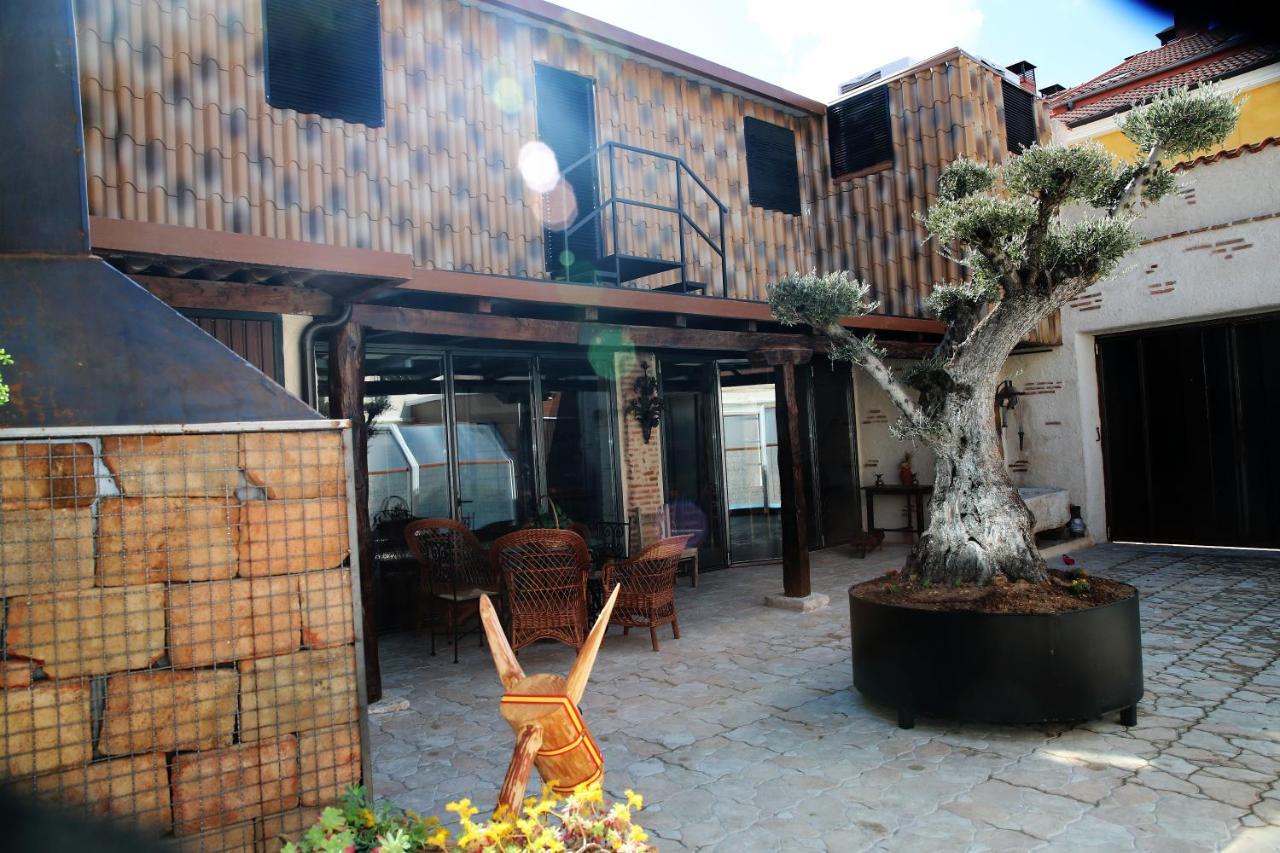 Casa Ruina ξενώνας Nava del Rey Εξωτερικό φωτογραφία